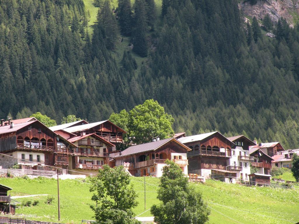 Hotel Garni Civetta 塞尔瓦迪卡多雷 外观 照片